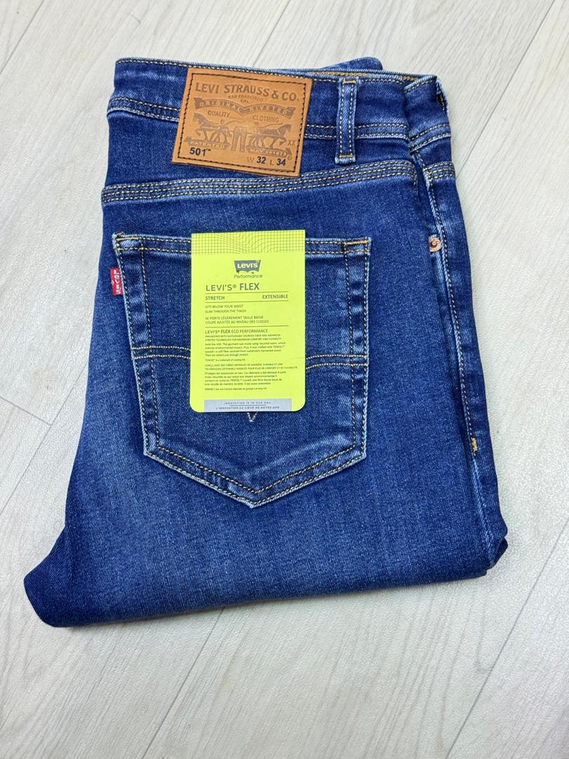 Jean Levi’s Strauss & Co bleu délavé homme – style classique et tendance