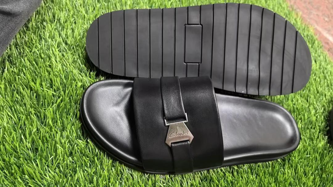 Sandale clarks Homme – Cuir et Noir – Style Confort