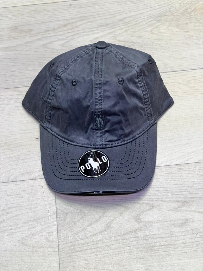 Casquette Gris Brodé “POLO”