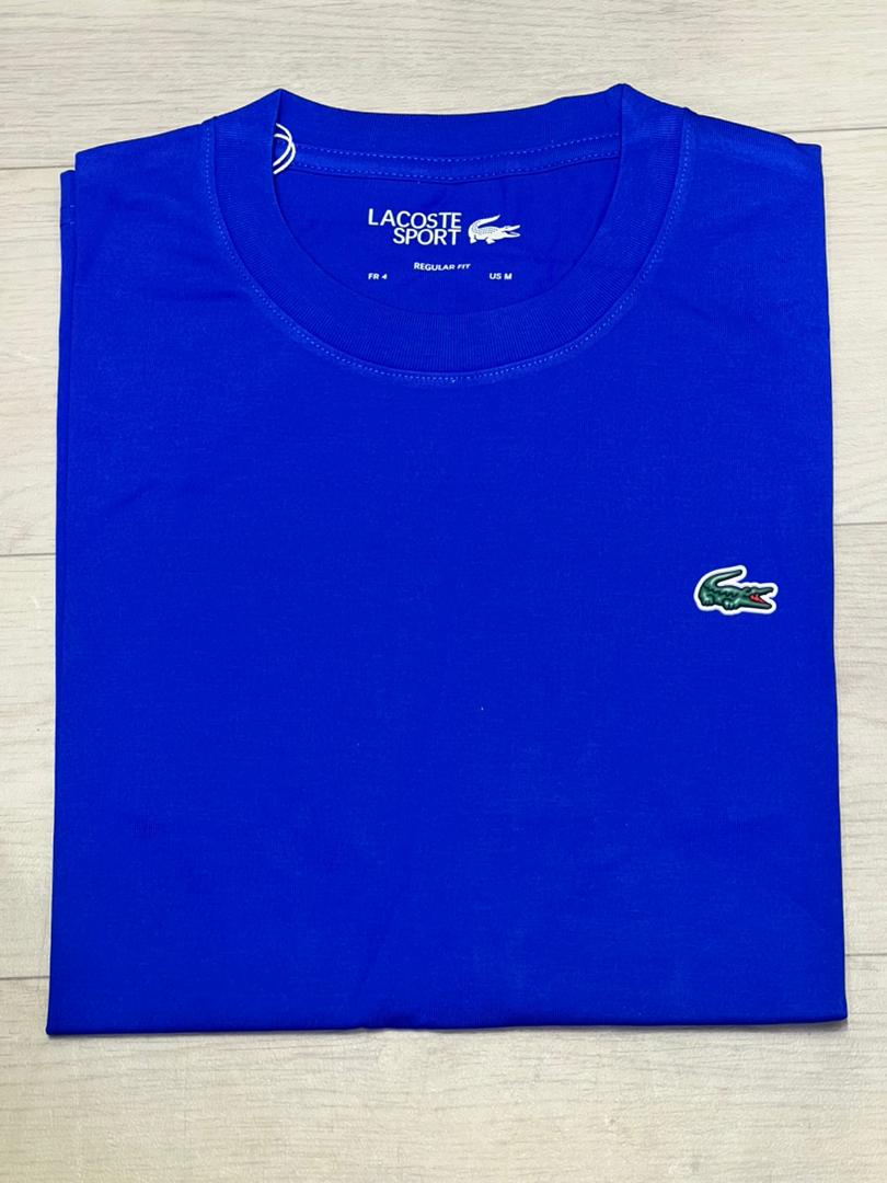 Titre Produit : T-Shirt Bleu Lacoste – Élégance & Style Décontracté