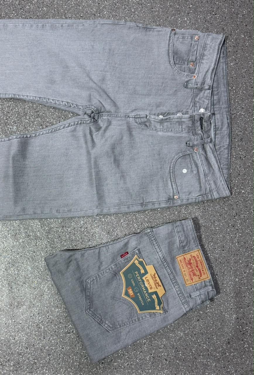 Jean Levi’s Gris Homme