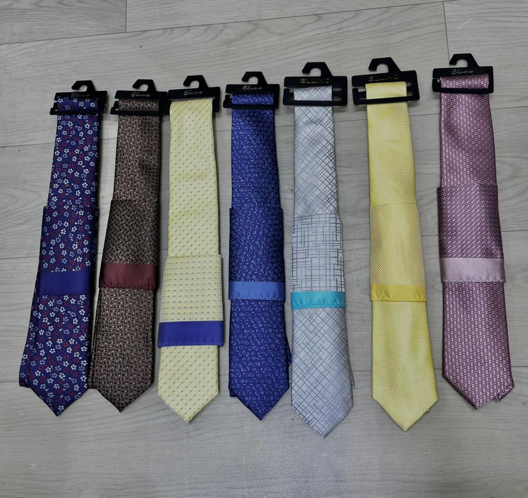 Cravates homme élégantes assorties – motifs