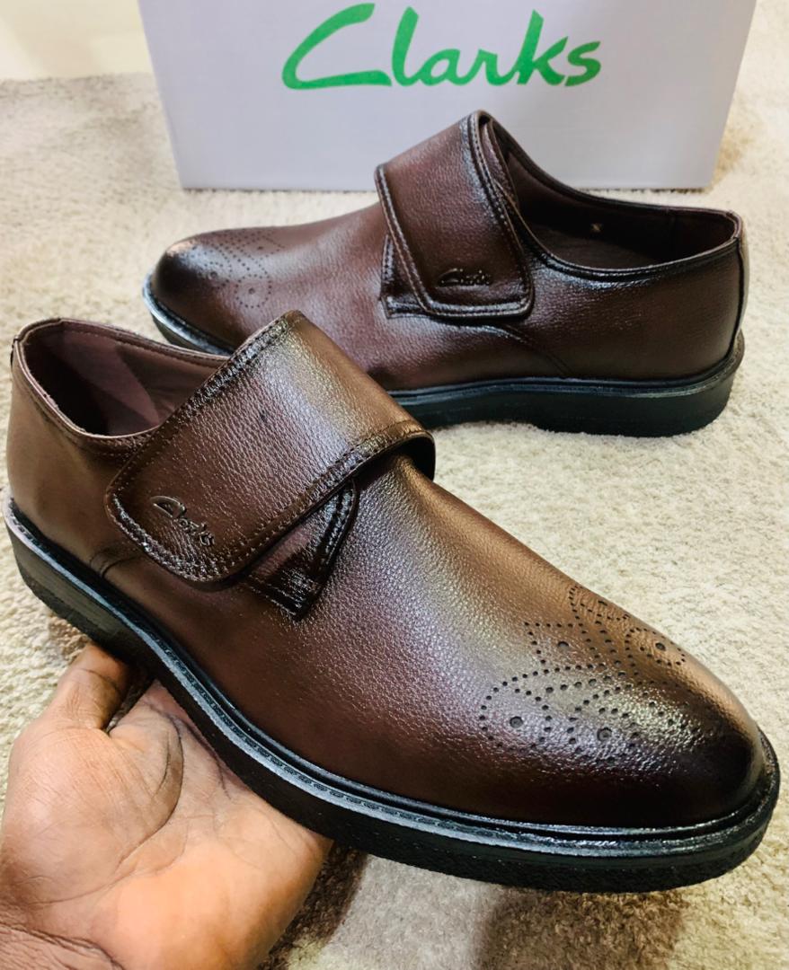 Mocassin Clarks Nubuck – Élégance décontractée et confort durable