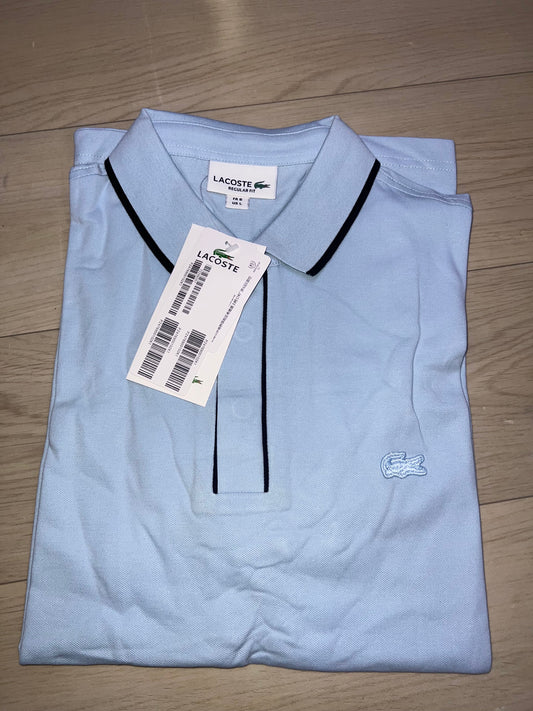 Polo Lacoste Bleu Ciel : Élégance Décontractée