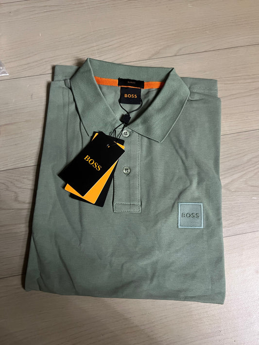 Polo Boss vert d’eau pour homme – fraîcheur et élégance moderne