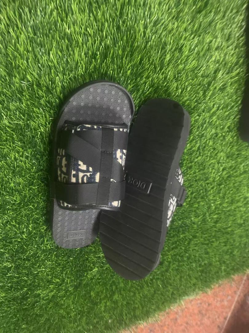 Sandale Dior Homme Noire/blanc – Style Élégant et Confortable