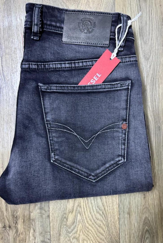 Jean Gris Délavé Homme Diesel – Style Urbain et Confort Premium