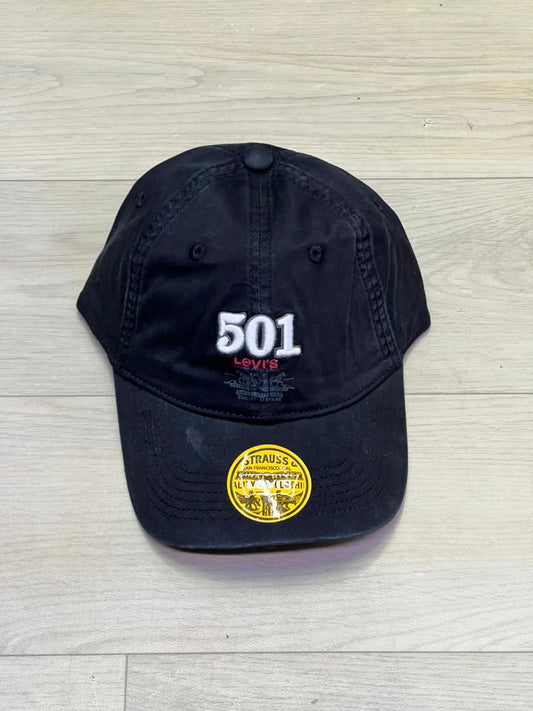 Casquette Noir Brodé “levis 501”