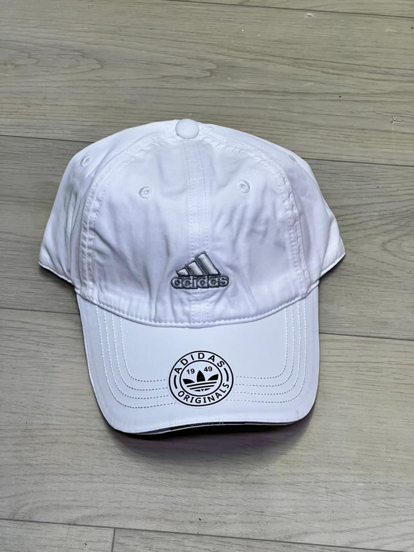 Casquette Adidas Brodé “ADIDAS”