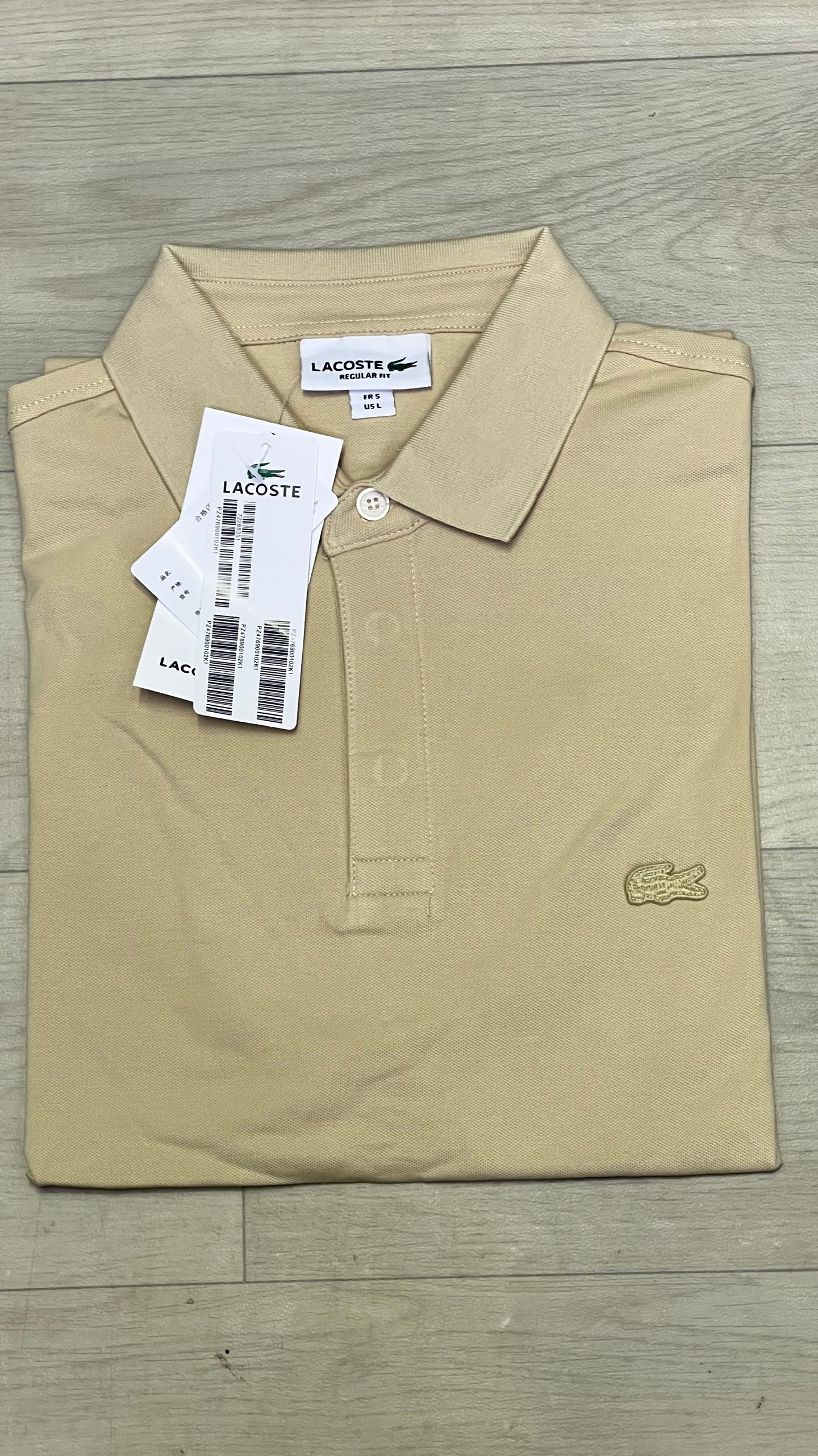 Polo Beige Lacoste – Élégance Naturelle & Style Raffiné