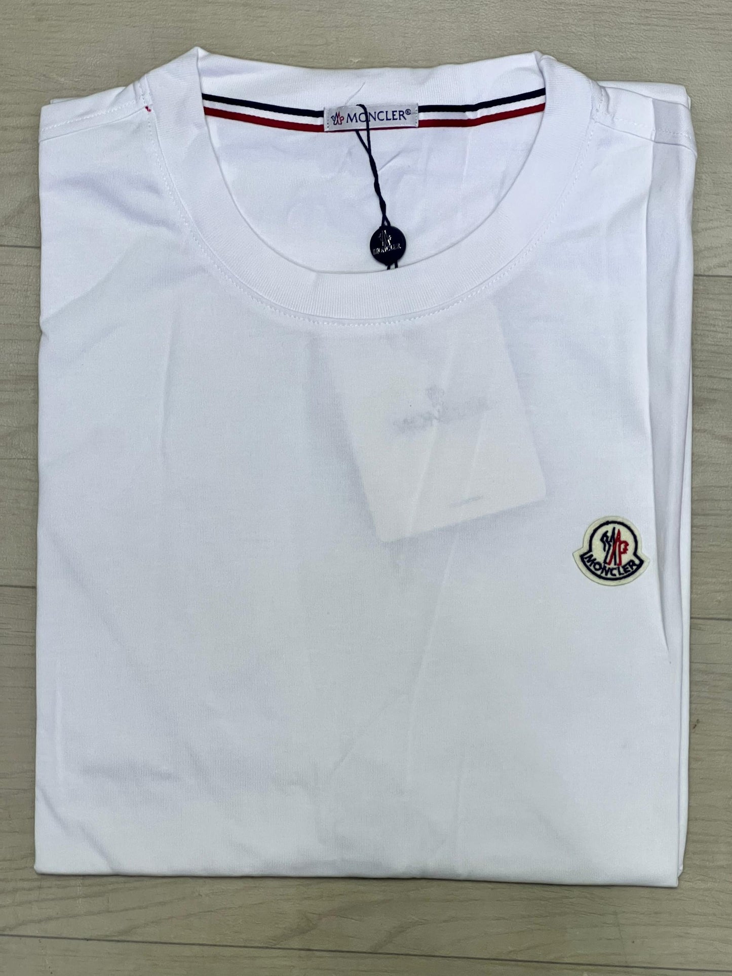 T-Shirt Moncler – Élégance Premium & Style Intemporel