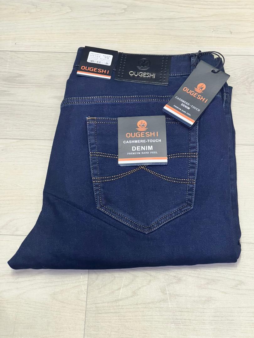 Jean Bleu Foncé Ougheshi Coupe Droite – Élégance & Robustesse