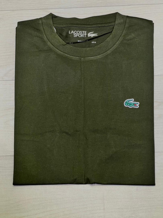 T-Shirt Vert Militaire Lacoste – Style Tendance & Élégance Décontractée