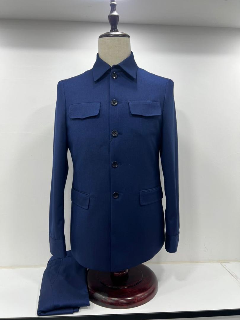 Costume homme bleu marine style Mao – Élégance & modernité