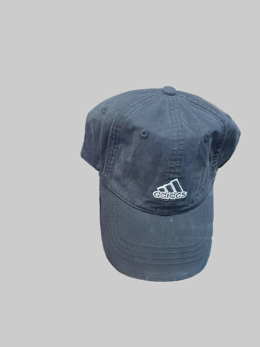 Casquette Adidas Homme – Style Sportif et Tendance (Copie)